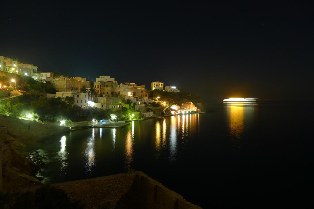 Apollonos Seafront Apartment Ermupoli Exteriér fotografie